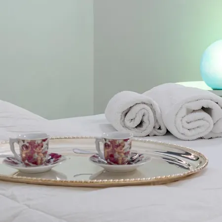Apartment Exploring Turin! Porta Nuova Modern Flat