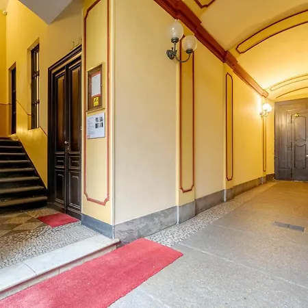 Exploring Turin! Porta Nuova Modern Flat