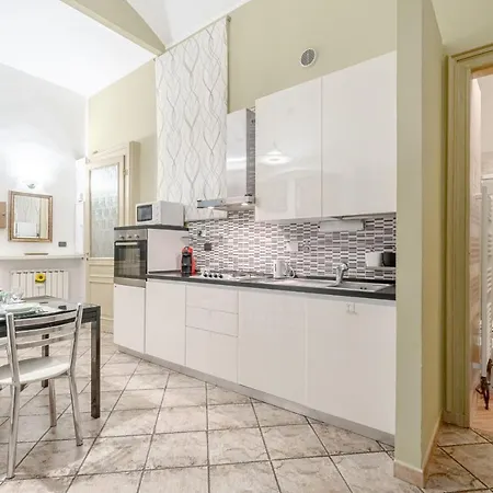 Exploring Turin! Porta Nuova Modern Flat Apartman Torino