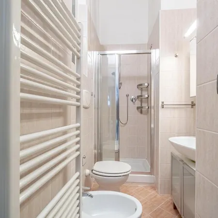 Exploring Turin! Porta Nuova Modern Flat Lägenhet Turin
