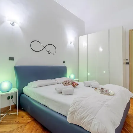 Lägenhet Exploring Turin! Porta Nuova Modern Flat *